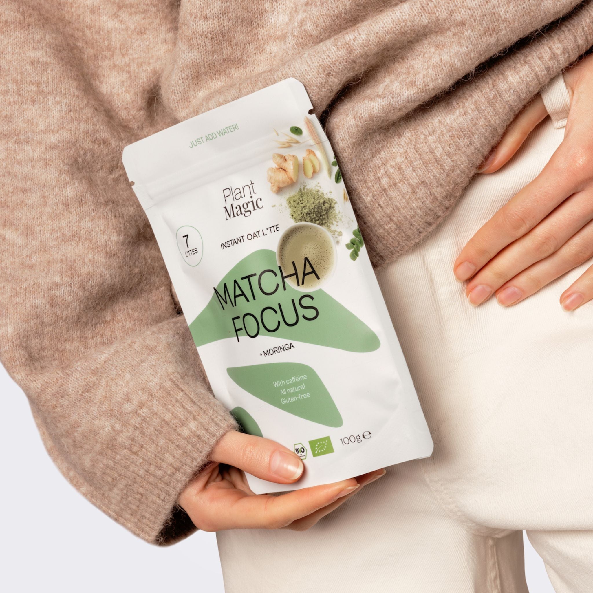 plant-magic-matcha-pulver-100g-lifestyle.jpg